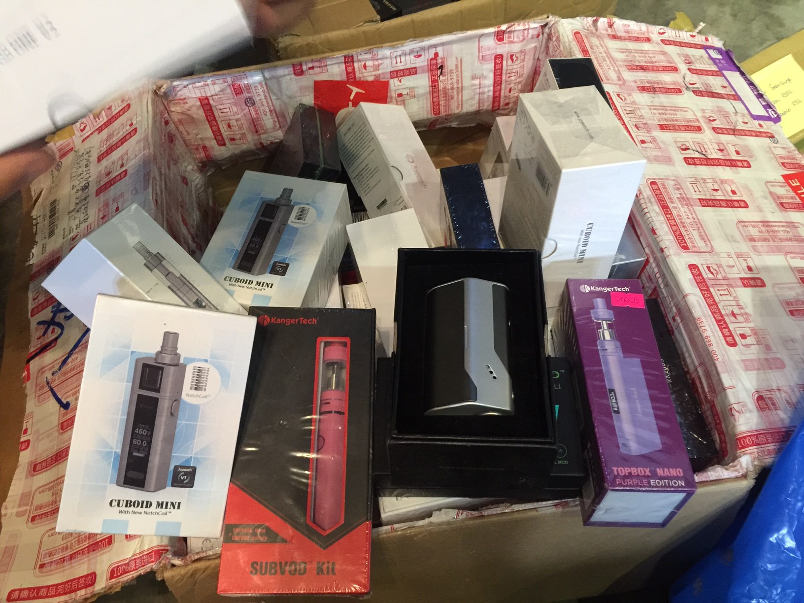 Cần xây dựng khung chính sách quản lý thuốc lá điện tử