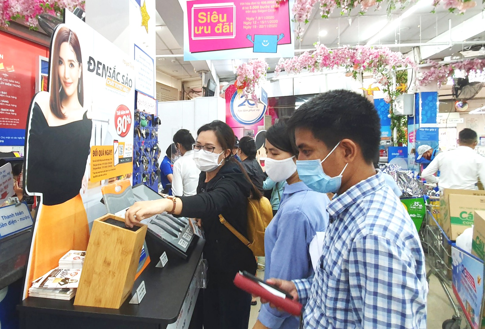 Co.opmart, Co.opXtra dành tặng hơn một triệu sản phẩm dao của Hà Lan cho khách hàng