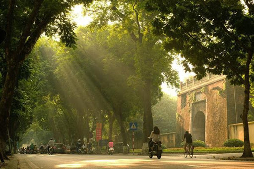 Dự báo thời tiết hôm nay 2111 Miền Bắc trời nắng, miền Nam có mưa rào và dông vài nơi