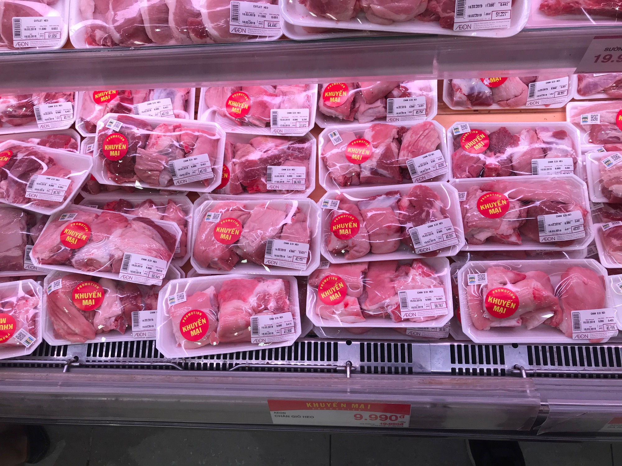 Giá cả thị trường hôm nay 2311 Siêu thị đẩy mạnh khuyến mãi hóa mỹ phẩm