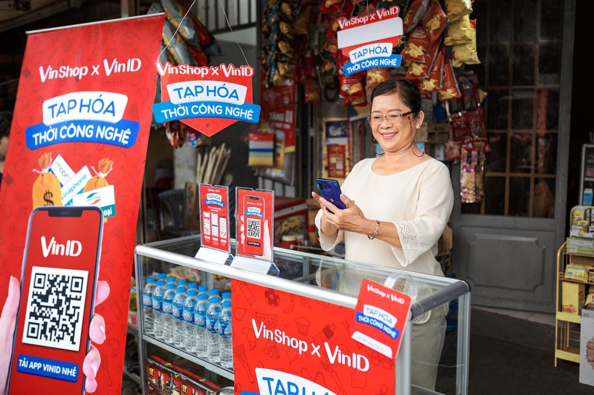 Vinshop bắt tay Techcombank ra mắt dịch vụ hỗ trợ vốn cho chủ tạp hóa mùa Tết 2021