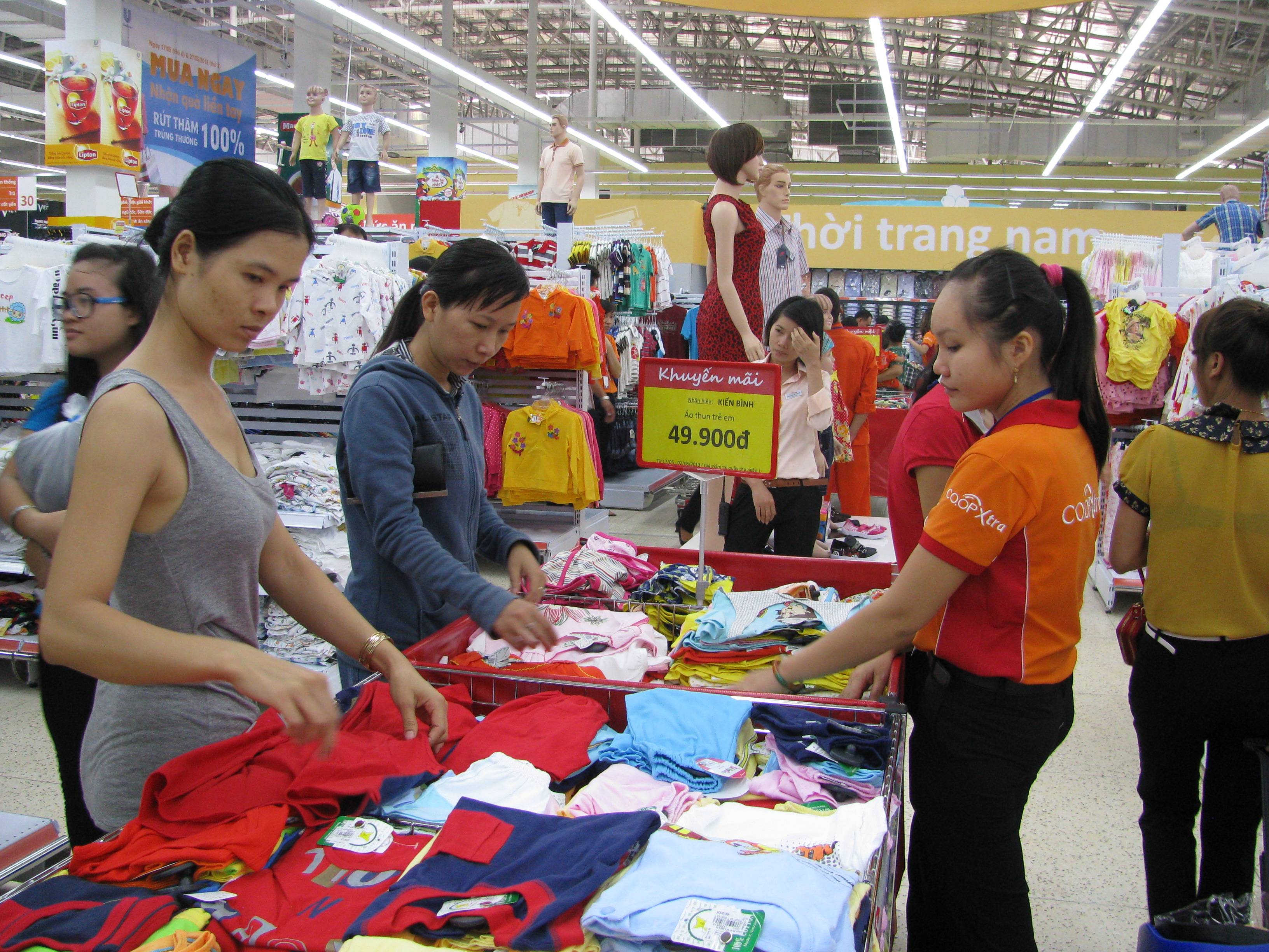 TPHCM Hàng loạt doanh nghiệp lớn ưu đãi “khủng” trong chương trình Khuyến mãi mùa vàng