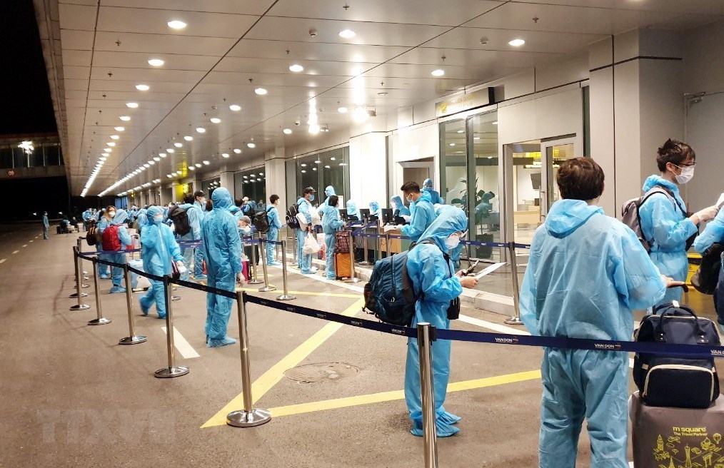 Hơn 280 công dân Việt Nam từ Australia về nước an toàn