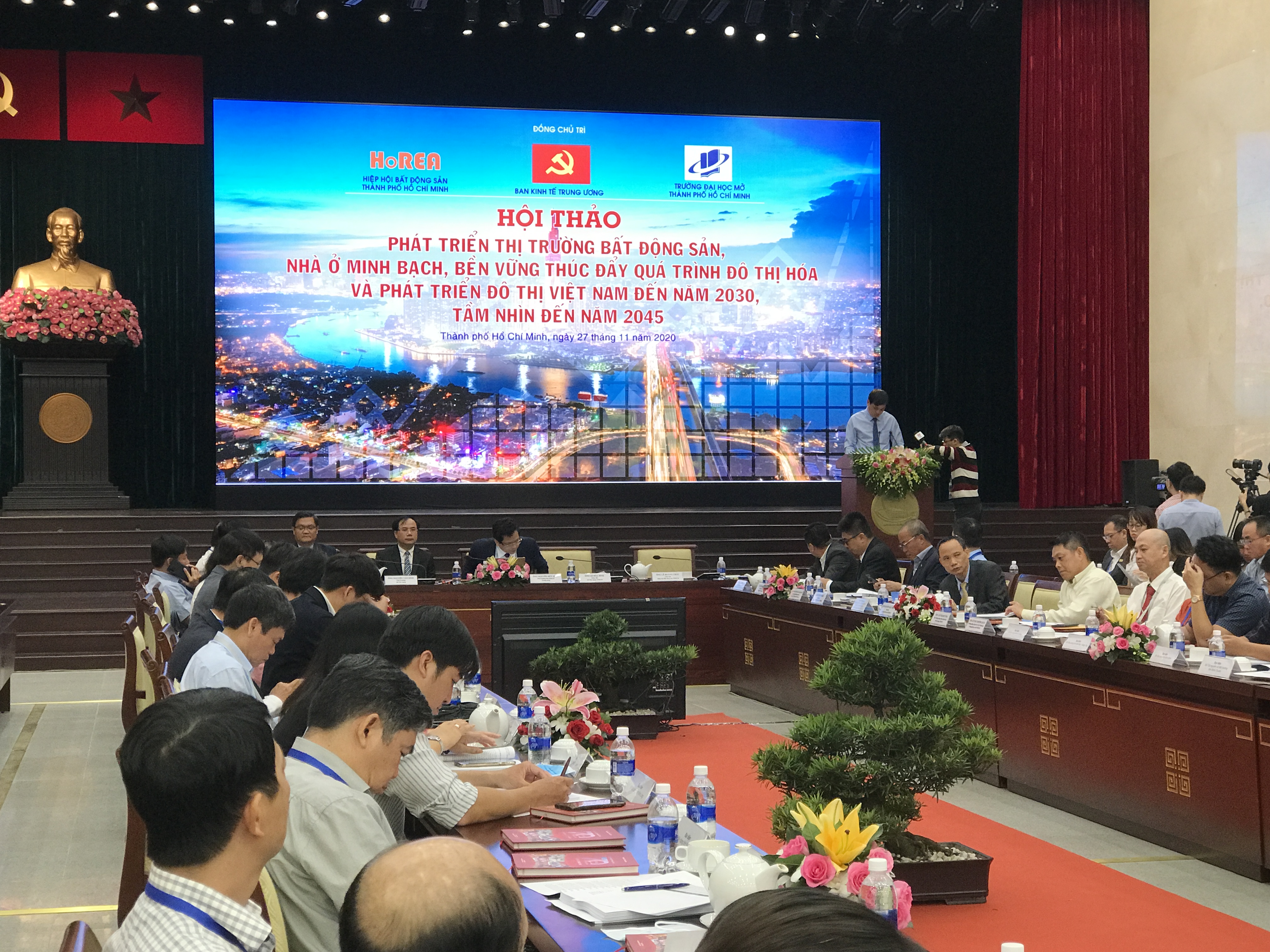 Thị trường bất động sản chưa thực sự bền vững 