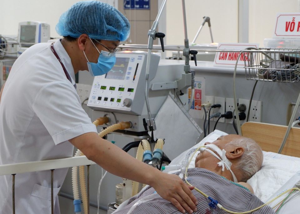 Bệnh nhân ngộ độc pate Minh Chay ở Hà Nội tử vong