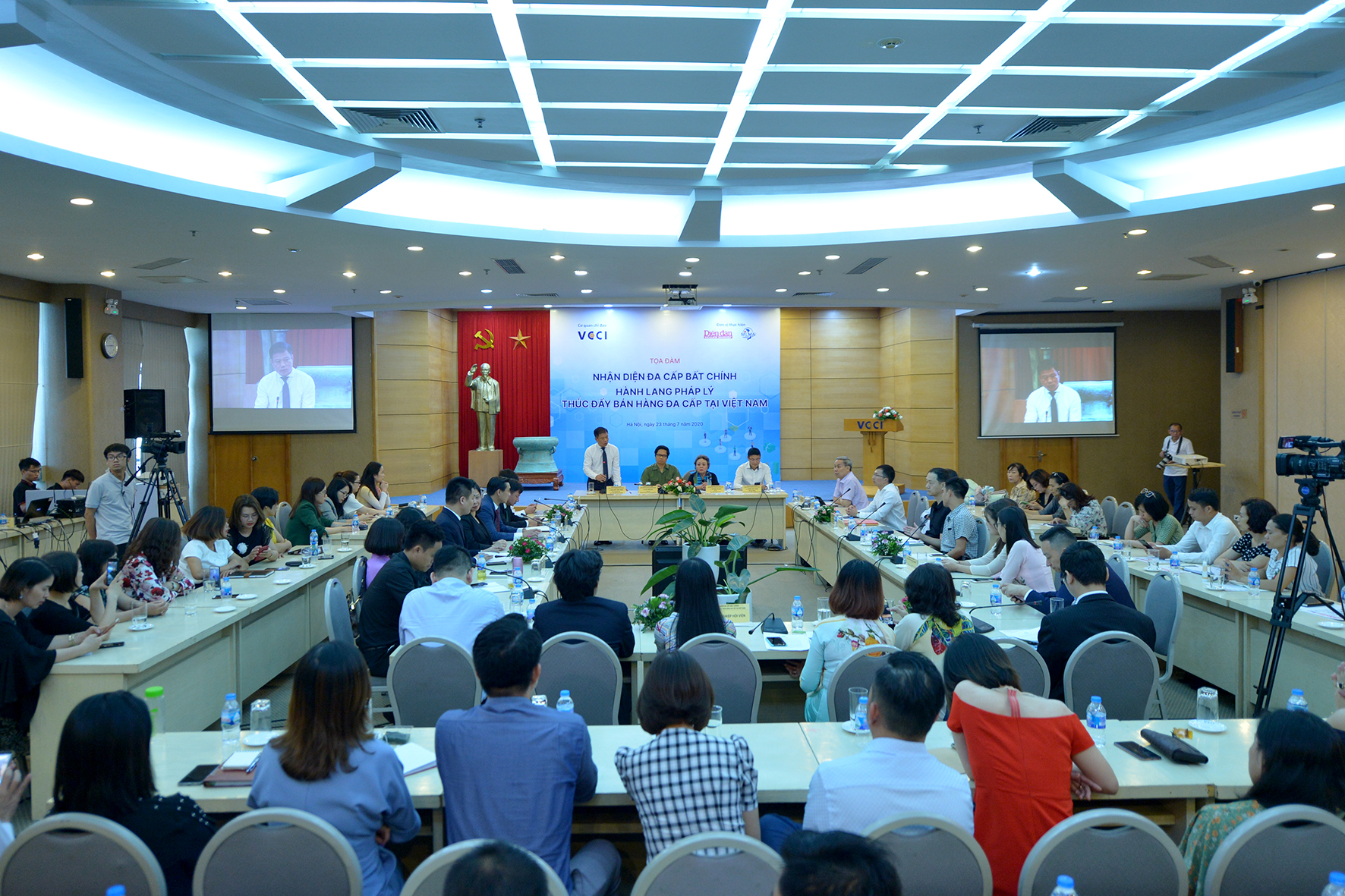 Hoàn thiện môi trường pháp lý cho hoạt động bán hàng đa cấp