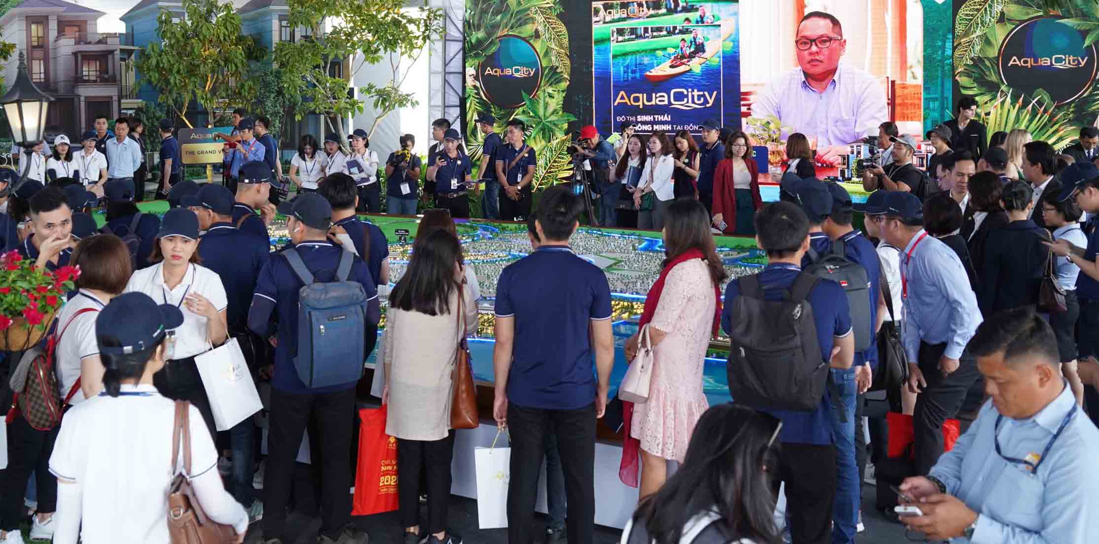 Phát triển đô thị còn nhiều bất cập