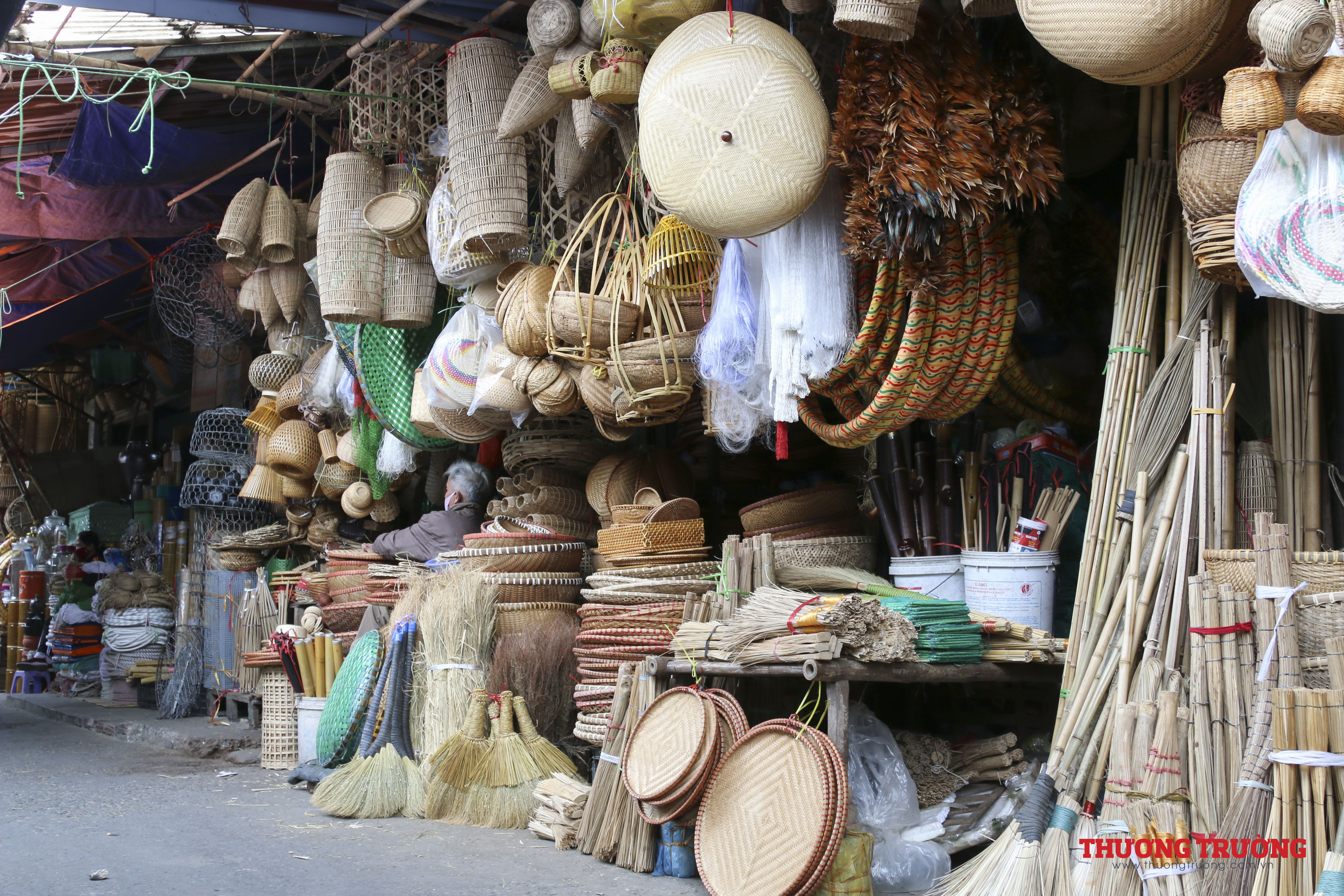 Tìm ký ức nơi phiên chợ quê giữa lòng Hà Nội