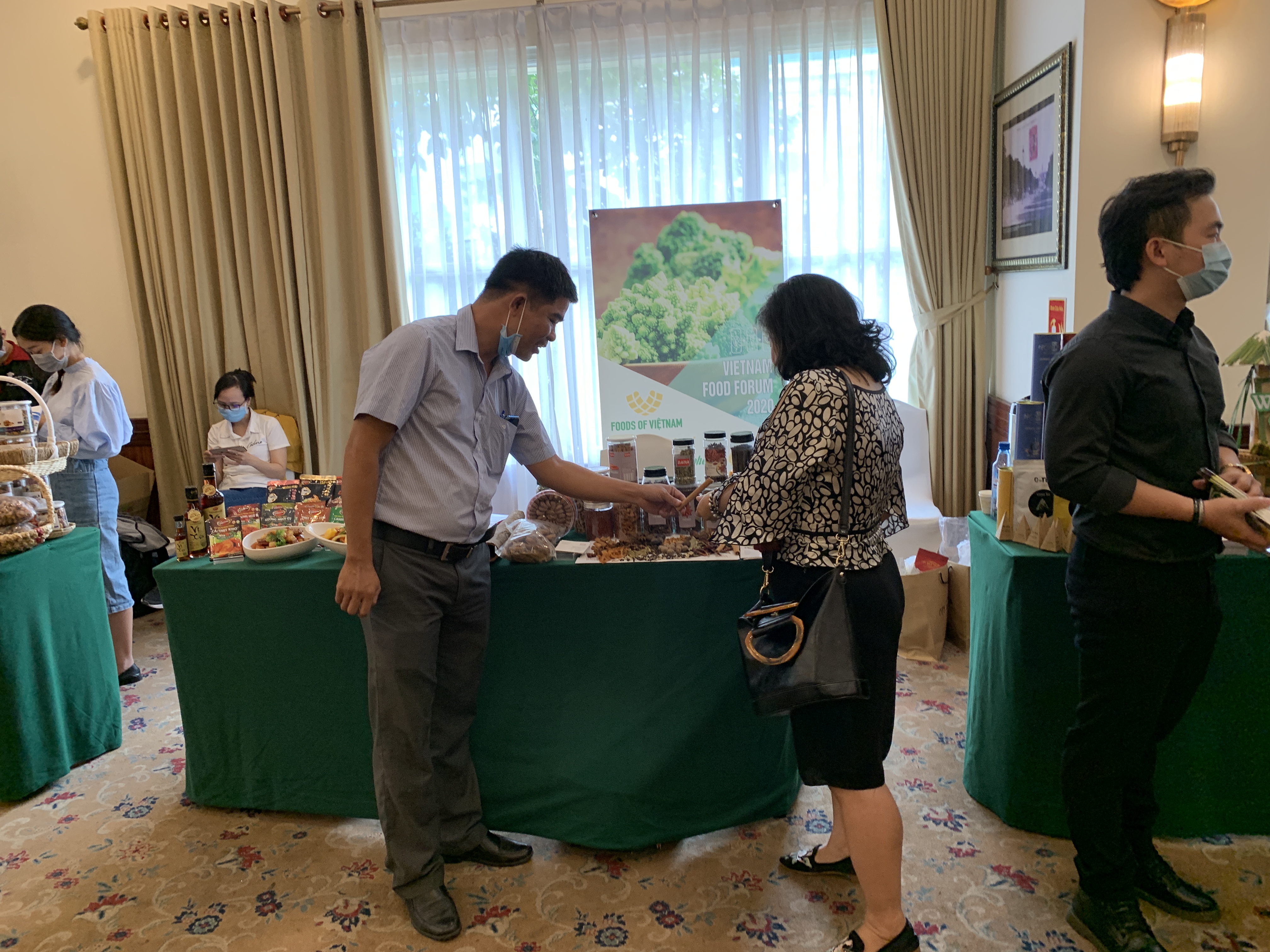 Vượt bão Covid nhờ thích ứng nhanh