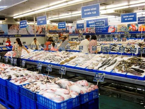 Giá cả thị trường hôm nay 10/12: Thuỷ hải sản được khuyến mãi nhiều tại siêu thị