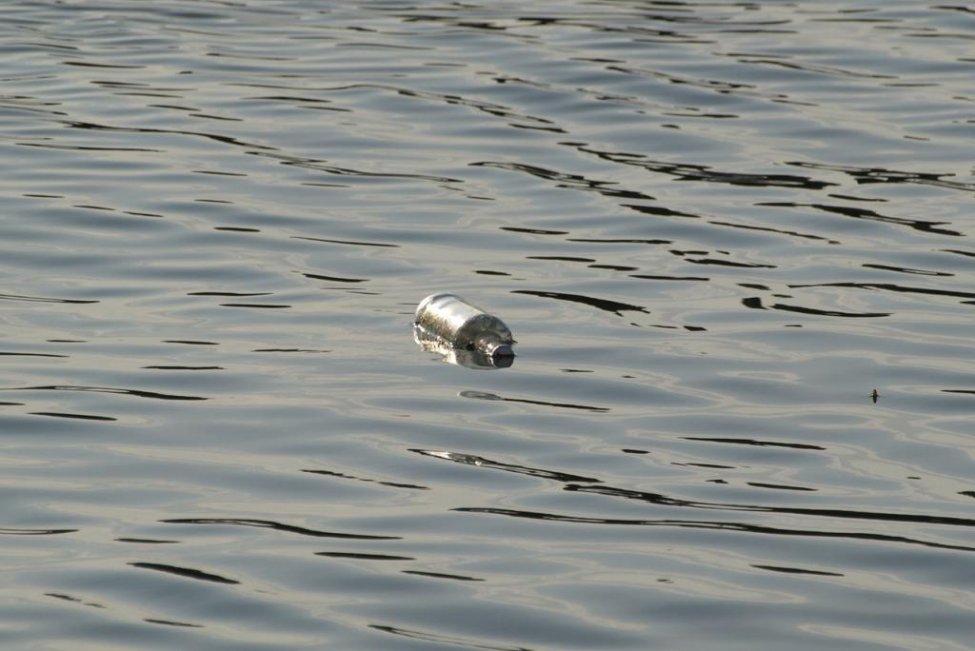 Thông điệp trong một chai nhựa đi 2.000 dặm từ Canada đến Scotland