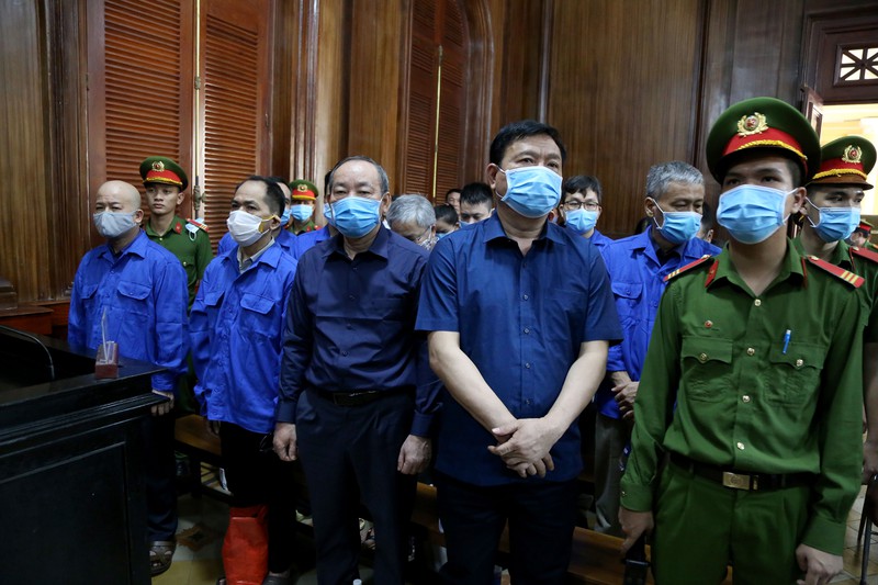 VKS đề nghị phạt ông Đinh La Thăng 10-11 năm tù, Đinh Ngọc Hệ mức chung thân