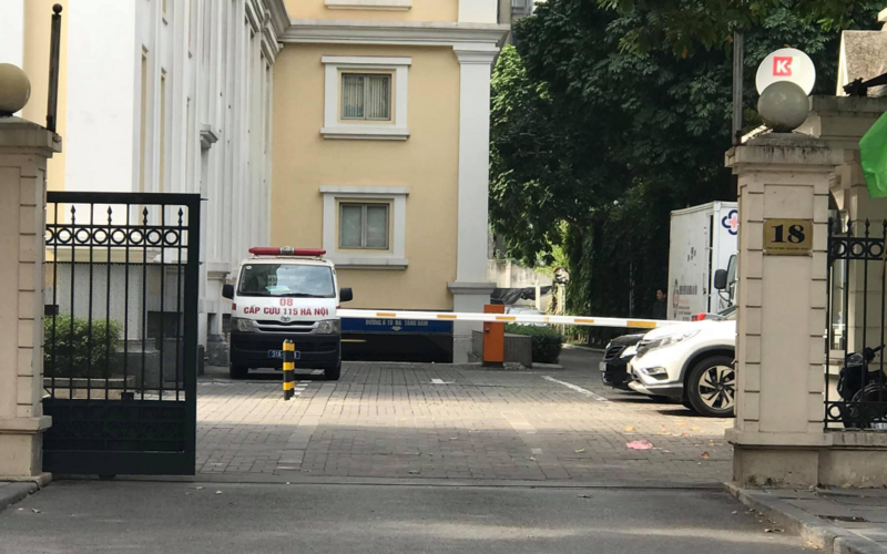 Cục trưởng Cục giám sát bảo hiểm (Bộ Tài Chính) ngã cầu thang bộ tử vong tại chỗ