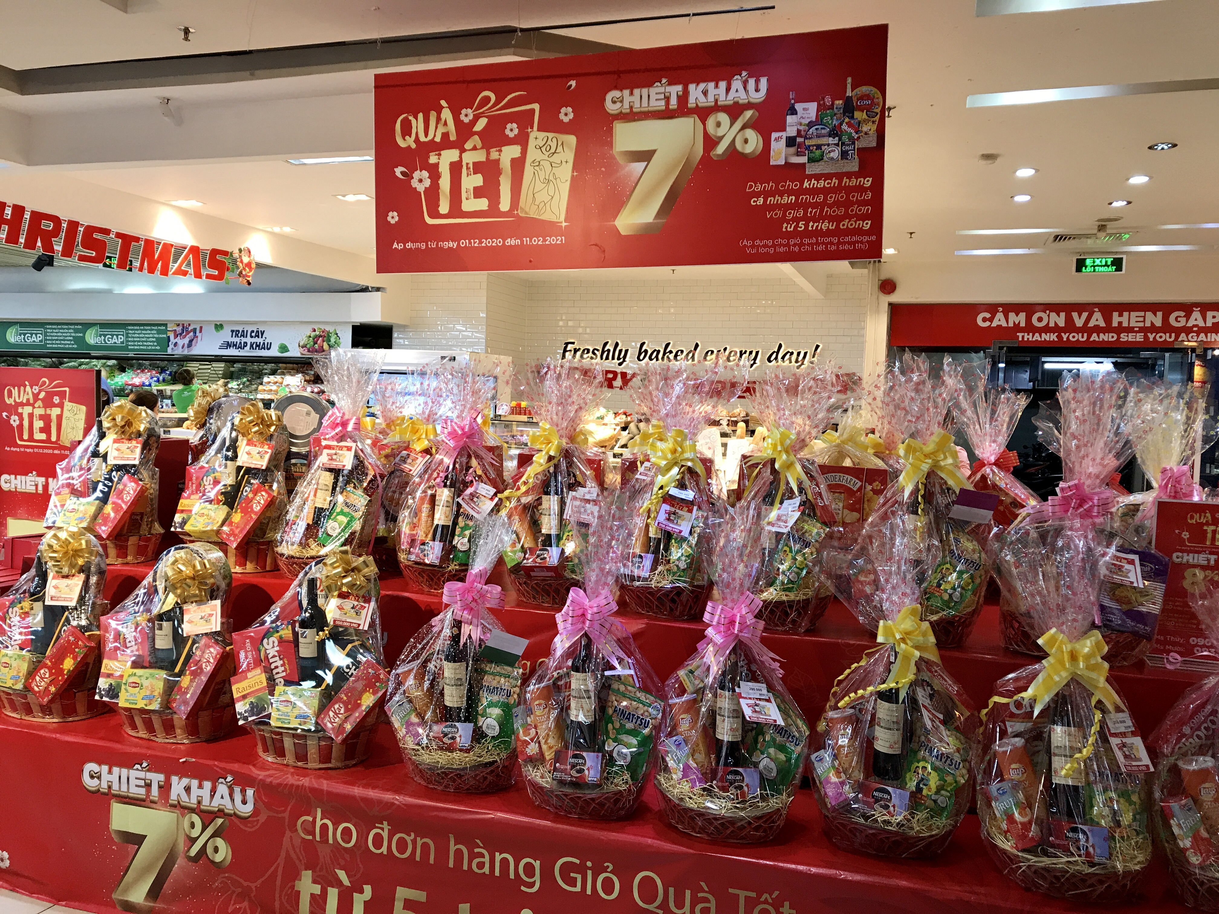 Muôn màu giỏ quà Tết