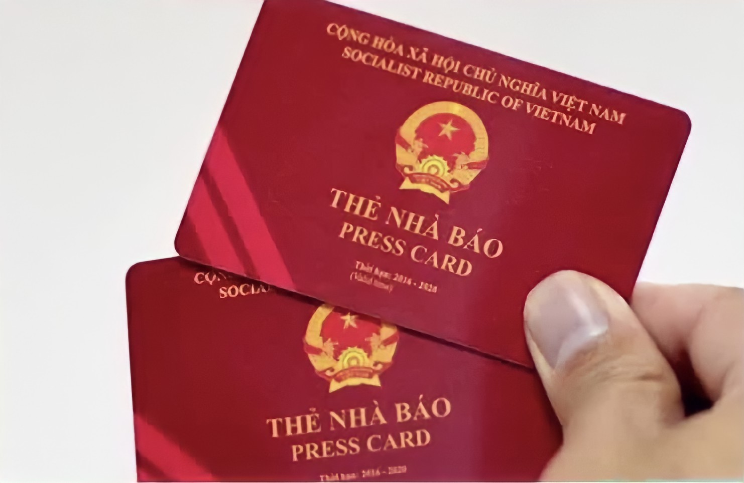 Thẻ nhà báo mới có mã QR, chip mã hóa chống làm giả