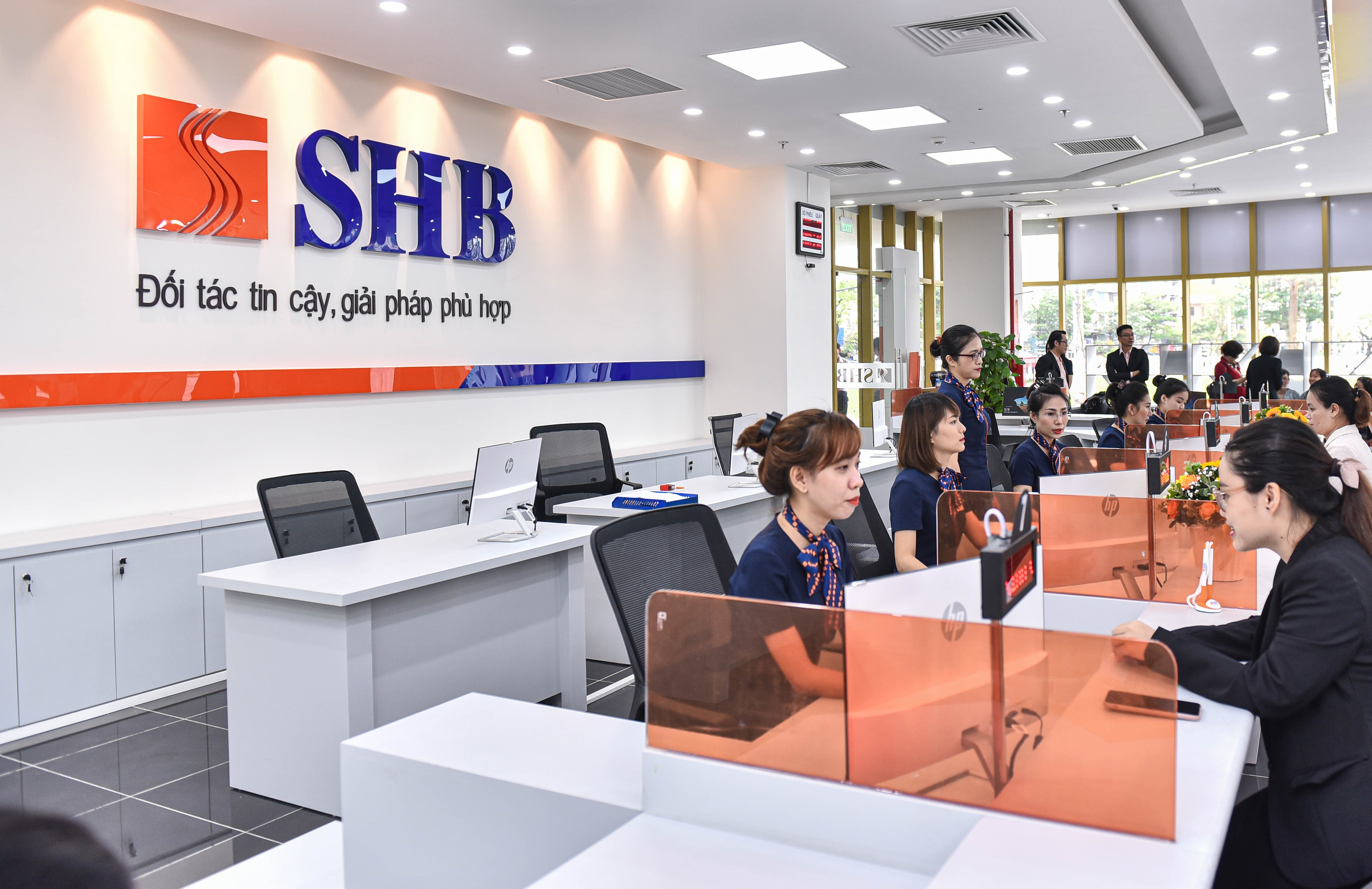 The Banker vinh danh SHB là ngân hàng của năm – Bank Of The Year 2020