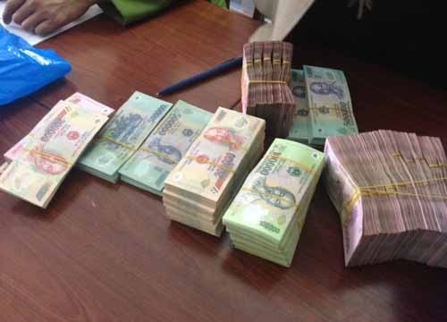 Truy tố đối tượng làm giả hồ sơ vay, chiếm đoạt tiền của ngân hàng 