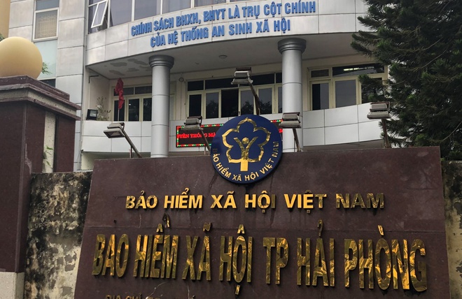 Trục lợi tiền hoa hồng bán bảo hiểm, nữ giám đốc BHXH ở Hải Phòng bị cách chức