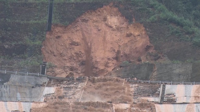 Thừa Thiên Huế Sự cố rò rỉ đường ống áp lực dẫn nước tại thủy điện A Lưới