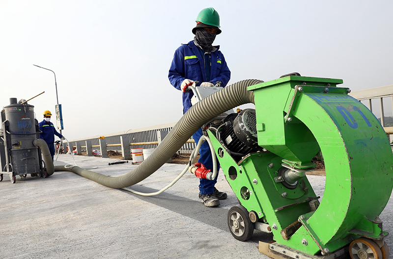 Bắt đầu thông xe cầu Thăng Long vào ngày 71