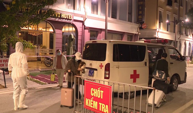 Thanh niên dương tính Covid-19 tại Quảng Ninh được ra khỏi khu cách ly sớm hơn quy định