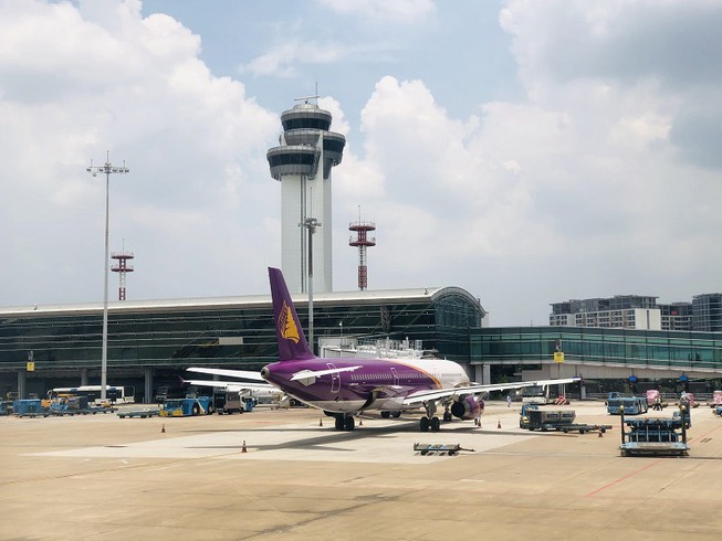 Ảnh hưởng từ dịch Covied-19 doanh thu Tổng Công ty Quản lý bay Việt Nam sụt giảm còn 1.900 tỉ