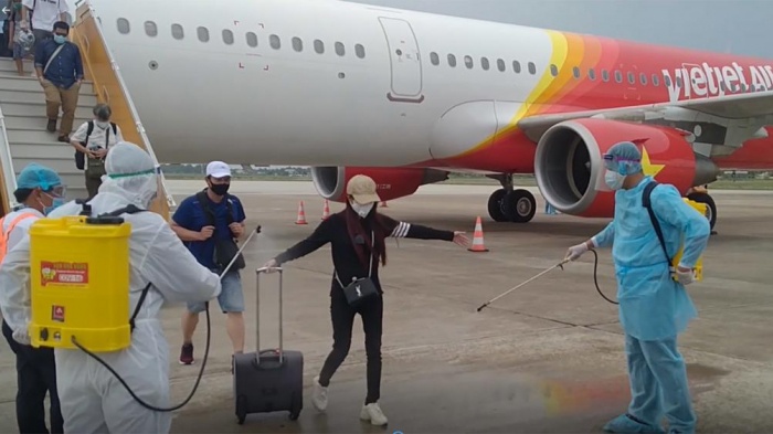 12 ca mắc Covid-19 mới đều từ Mỹ về Việt Nam