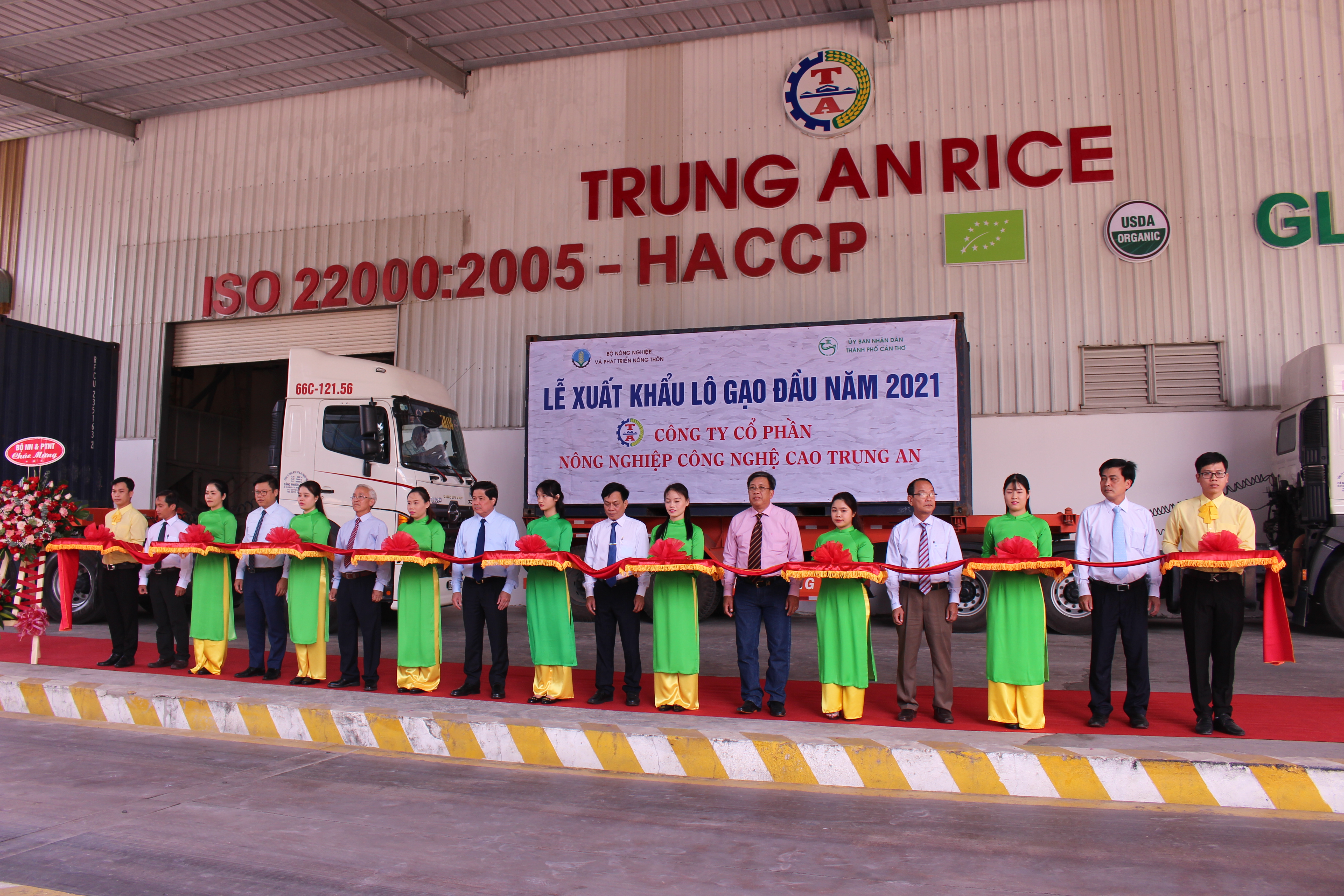 Lô gạo xuất khẩu đầu năm 2021 của Việt Nam đạt 1,6 nghìn tấn