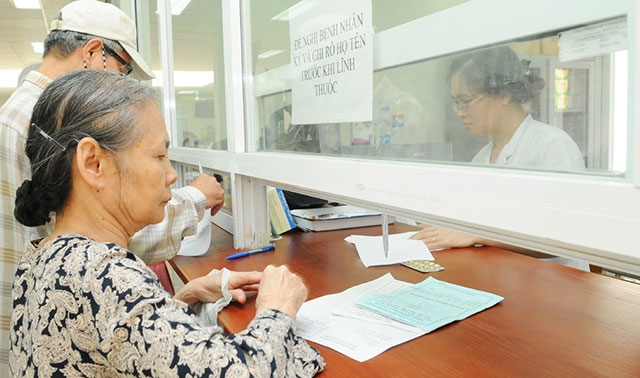 Năm 2021, quyết tâm bao phủ hết 5% người cao tuổi thuộc diện hộ nghèo chưa có bảo hiểm y tế 