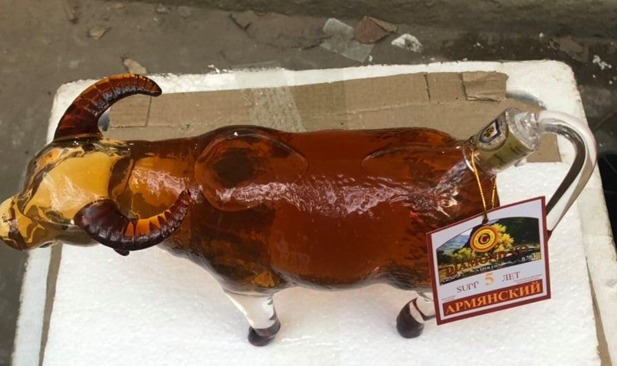 Hà Nội Bắt quả tang cơ sở sang chiết rượu số lượng lớn