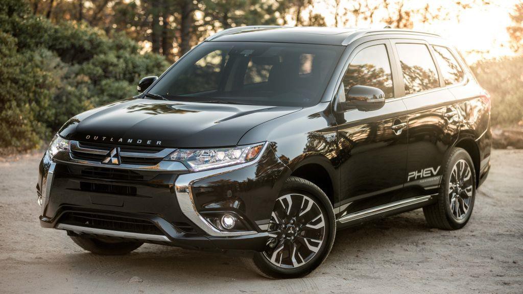 Thu hồi hơn 5000 xe ô tô Mitsubishi Outlander thay thế bơm xăng bị lỗi