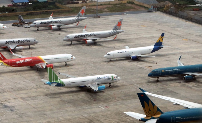 Cục Hàng không yêu cầu 3 hãng hàng không dừng việc mở bán vé vượt quá slot đã được xác nhận