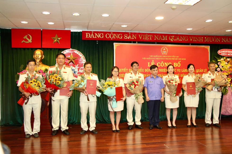 Công bố quyết định điều động, bổ nhiệm nhân sự lãnh đạo VKSND TP. Thủ Đức