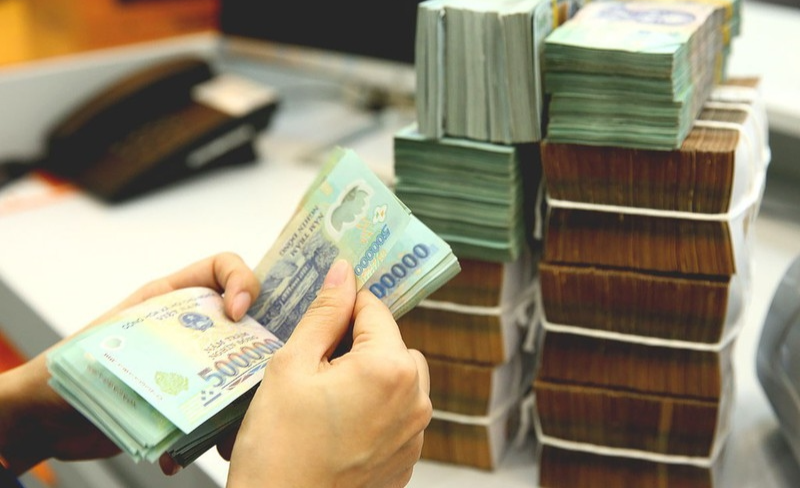 Nhiều ngân hàng lãi đột biến từ chứng khoán