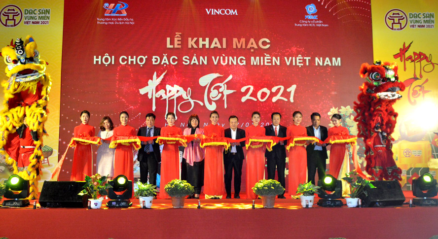 Hơn 100 gian hàng tham gia Hội chợ Đặc sản vùng miền Việt Nam tại Hà Nội