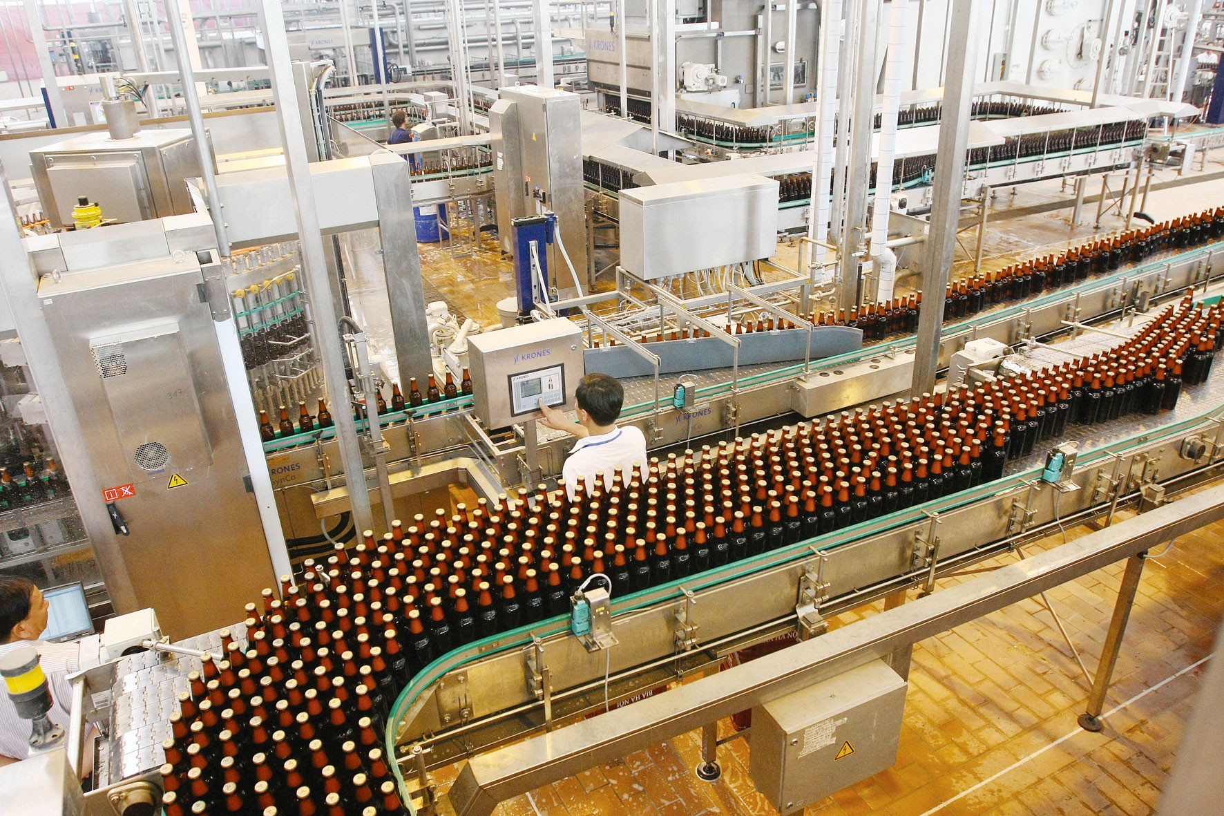 WSB tạm ứng tiếp cổ tức tiền mặt 10%