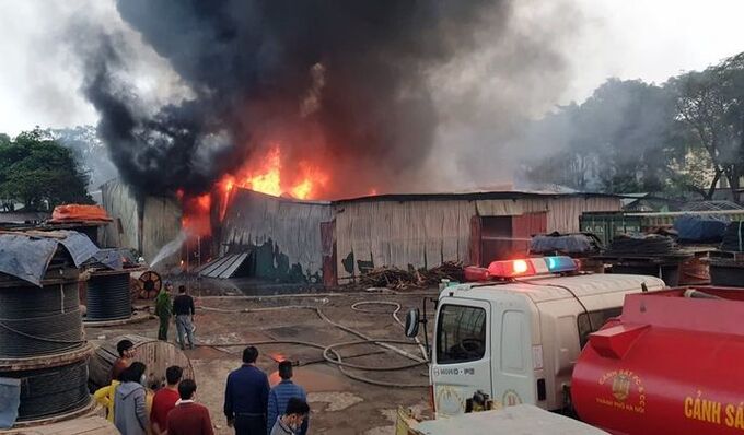 Hà Nội Cháy Chợ Xanh Linh Đàm