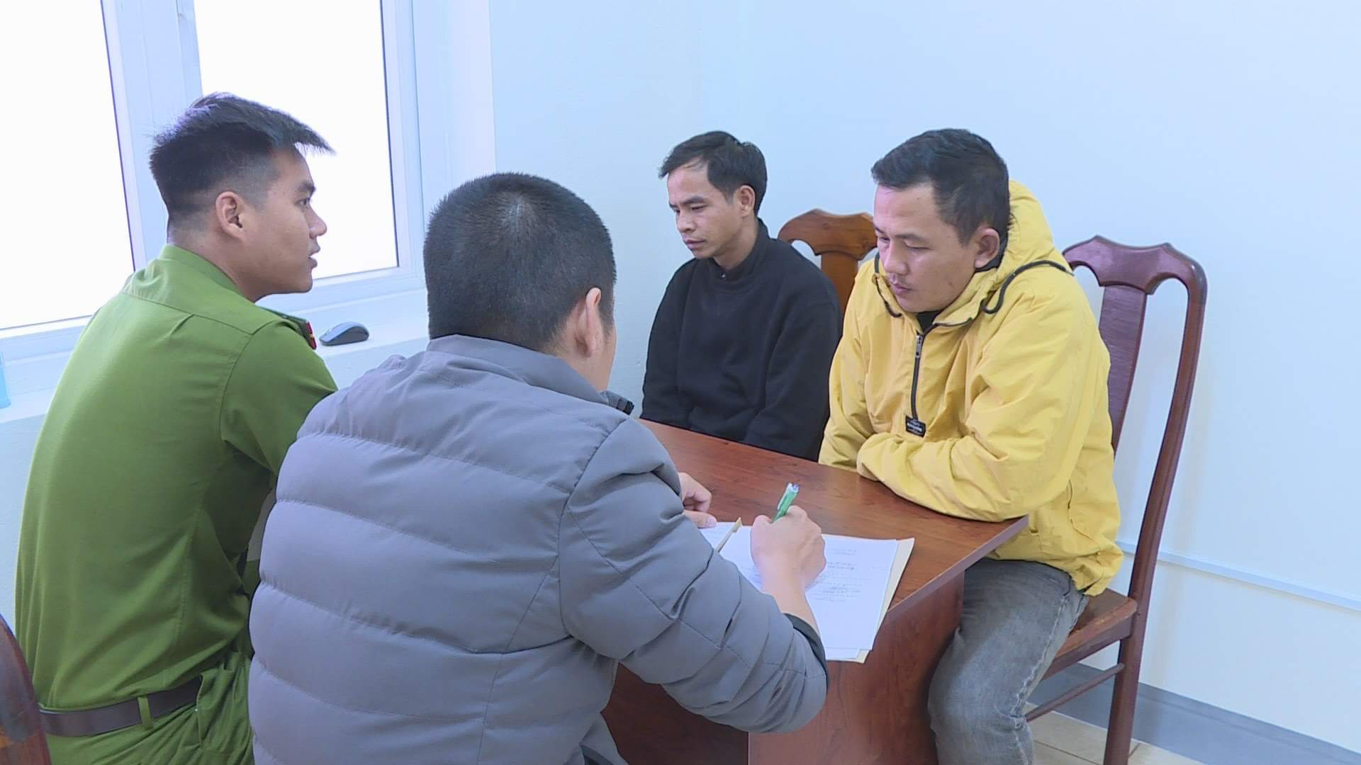 Truy tìm kẻ cho vay nặng lãi gắn mác tiệm cầm đồ ở Đắk Lắk