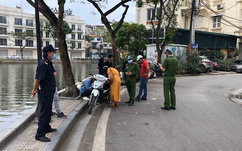 Hà Nội công bố mức xử phạt với 15 hành vi vi phạm quy định chống dịch