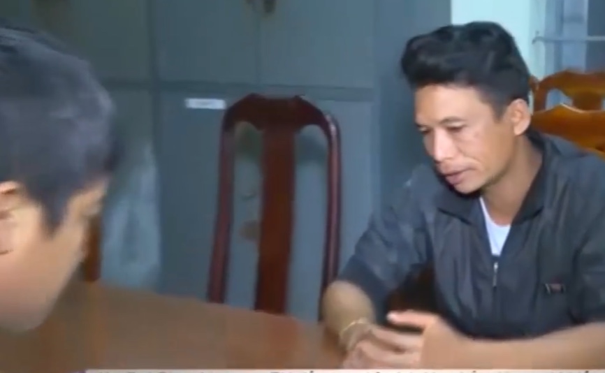 Khởi tố kẻ cầm dao rựa chém tổ CSGT ở Đắk Lắk