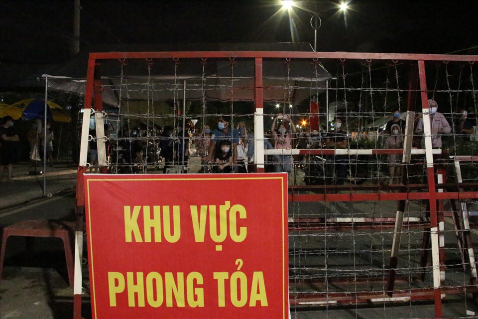 Bình Dương Dỡ bỏ phong tỏa các khu phố tại phường Phú Hòa và khu vực xung quanh trường Đại học Thủ Dầu Một