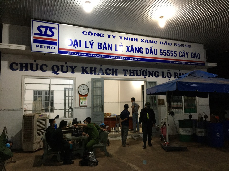 Đồng Nai Bắt thêm 8 nghi can trong đường dây buôn lậu xăng giả, kém chất lượng