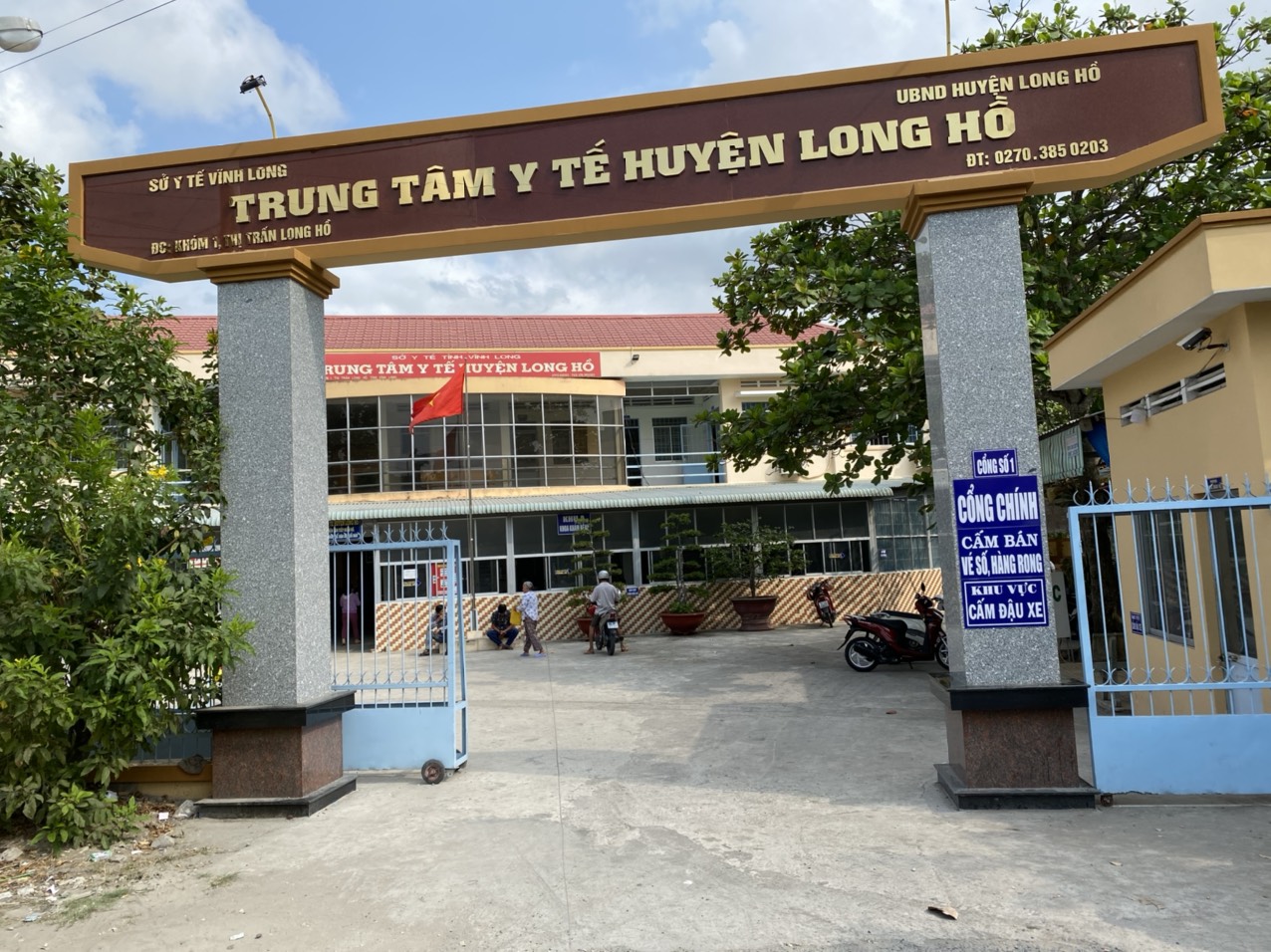 Trung tâm y tế huyện Long Hồ Hoạt động với phương châm “Vì sức khỏe cộng đồng”    