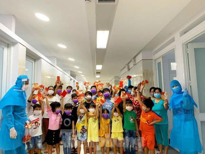 Bình Dương Có 202 trường hợp tiếp xúc gần với BN180 đã hết thời hạn cách ly được về nhà đón Tết