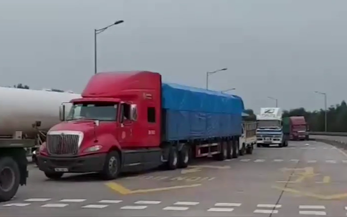 Hàng hóa từ tỉnh Hải Dương khó khăn vào cảng do giãn cách xã hội