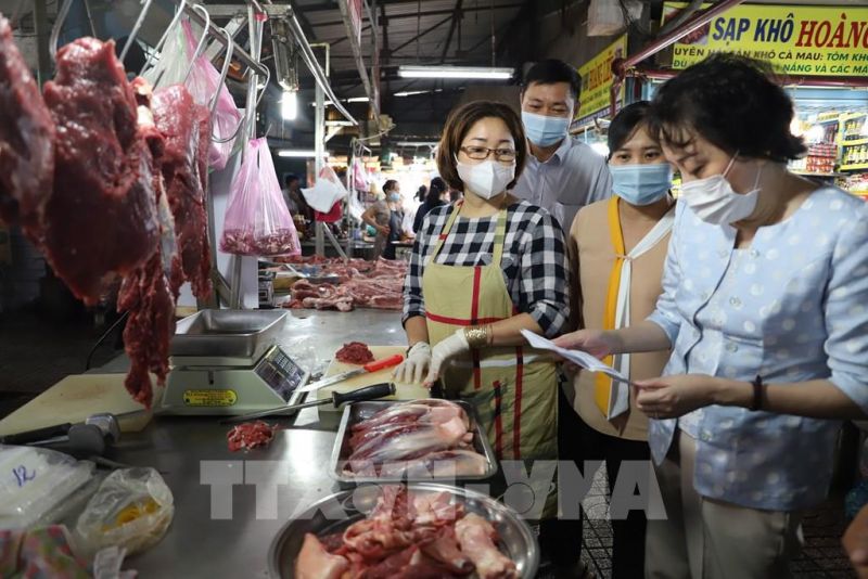 Xử phạt 173 cơ sở sản xuất, kinh doanh thực phẩm dịp Tết Nguyên đán