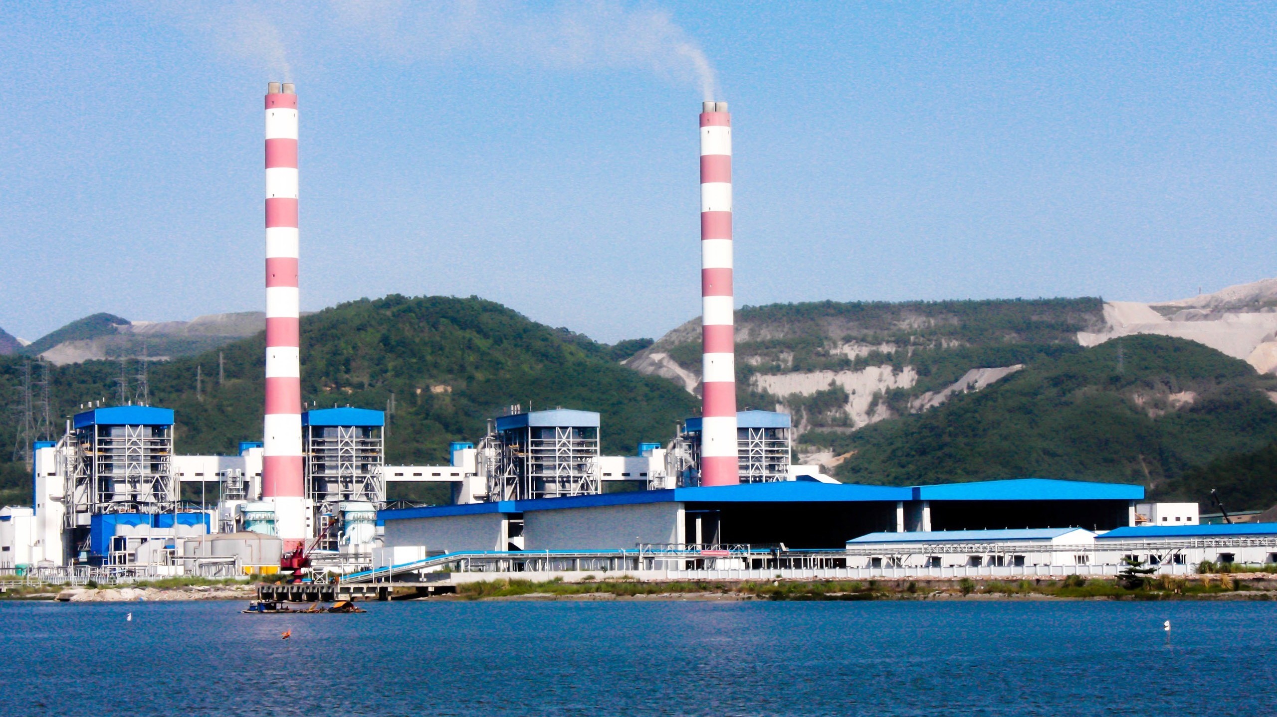 REE tiếp tục bán thành công 5 triệu cổ phiếu tại Nhiệt điện Quảng Ninh