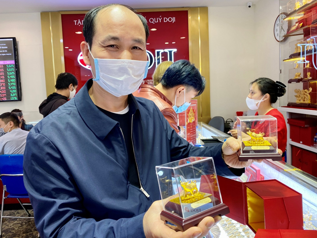 Vía Thần Tài, bạn đã chọn Trâu vàng để cả năm may mắn