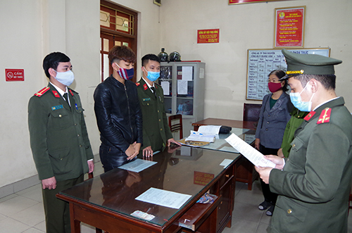 Thái Nguyên Nam thanh niên lên mạng “rao” đưa người xuất cảnh trái phép