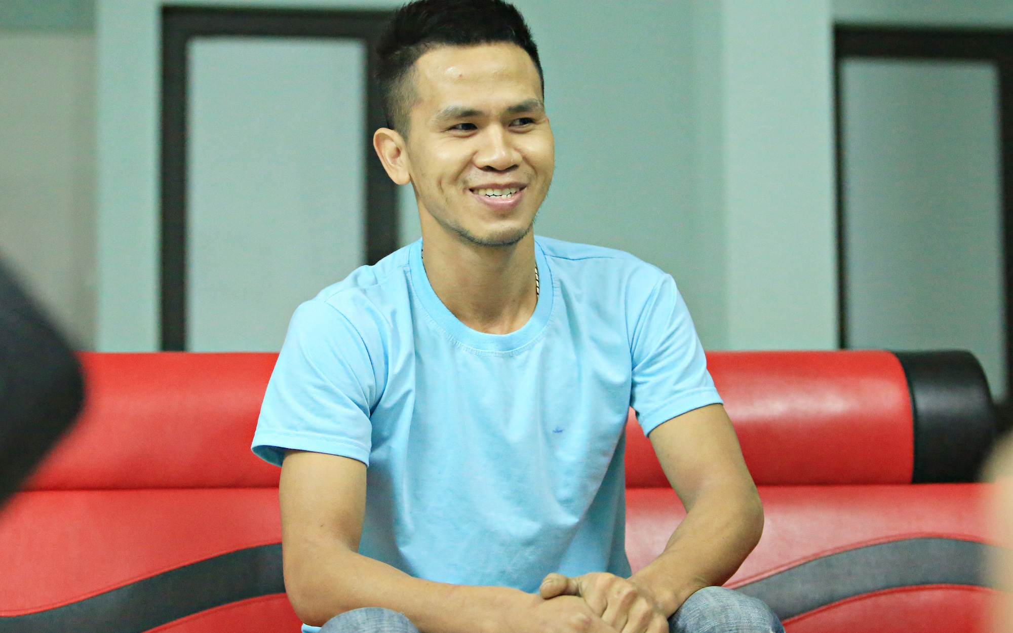 Chủ tịch TP Hà Nội tặng bằng khen người cứu bé gái 3 tuổi rơi từ tầng 13 chung cư